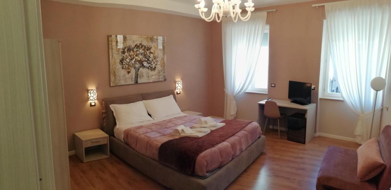 Km 0 Dal Centro By Tiziana Monaldi Hotel Питиляно Екстериор снимка